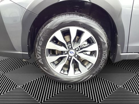 Certified 2025 Subaru Outback Limited w/ Popular Package #2 image 14