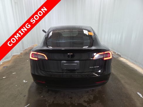 Used 2022 Tesla Model 3 Long Range AWD/4WD image 4
