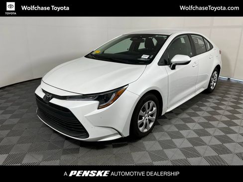 Certified 2026 Toyota Corolla LE FWD image 1