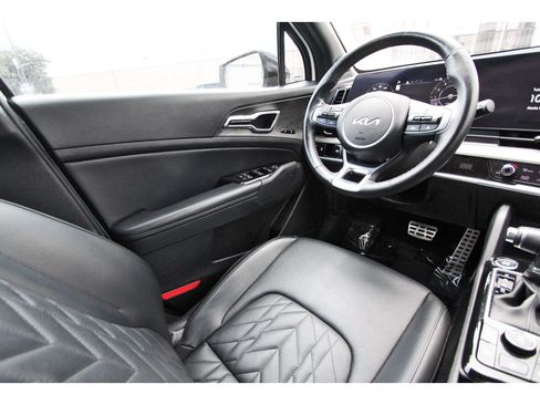 Certified 2023 Kia Sportage X-Pro AWD/4WD image 9