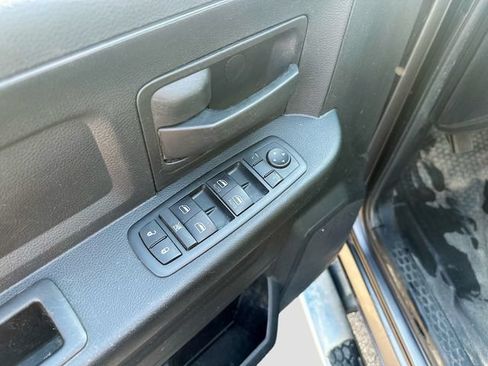 Used 2014 RAM 2500 Tradesman w/ Chrome Appearance Group AWD/4WD image 17