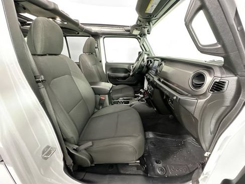 Used 2023 Jeep Wrangler Unlimited w/ Sun & Screen Package AWD/4WD image 30