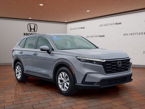 Certified 2023 Honda CR-V LX image 5