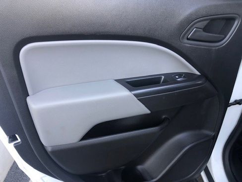 Used 2016 Chevrolet Colorado W/T w/ WT Convenience Package image 7