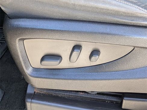 Used 2014 GMC Sierra 1500 SLE w/ SLE Value Package image 19