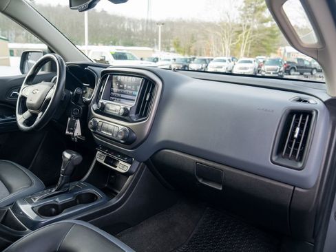Used 2018 Chevrolet Colorado Z71 image 12