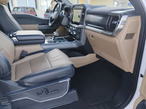 Used 2022 Ford F150 Lariat w/ Trailer Tow Package image 21