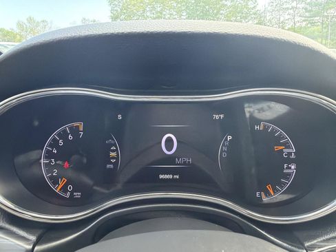 Used 2019 Jeep Grand Cherokee Altitude AWD/4WD image 15
