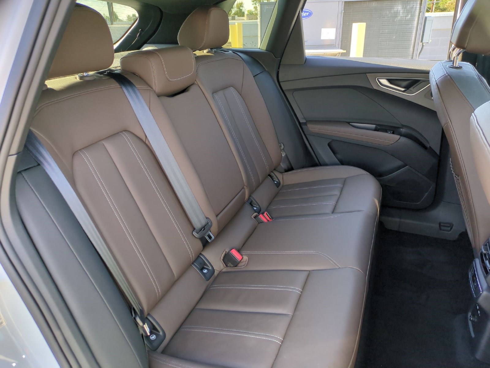 Used 2024 Audi Q4 e-tron Premium Plus w/ Premium Plus RWD image 28