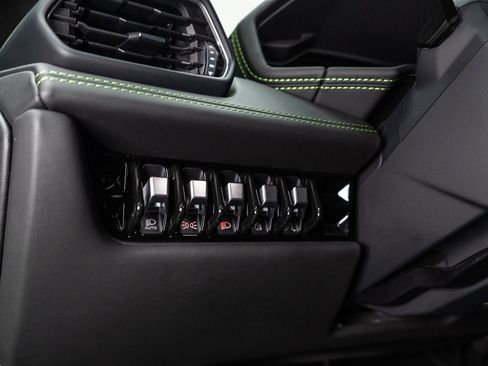 Used 2020 Lamborghini Huracan EVO AWD/4WD image 75
