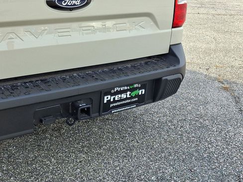 New 2025 Ford Maverick XLT image 19