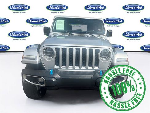 Used 2022 Jeep Wrangler Unlimited Sahara w/ Cold Weather Group AWD/4WD image 2