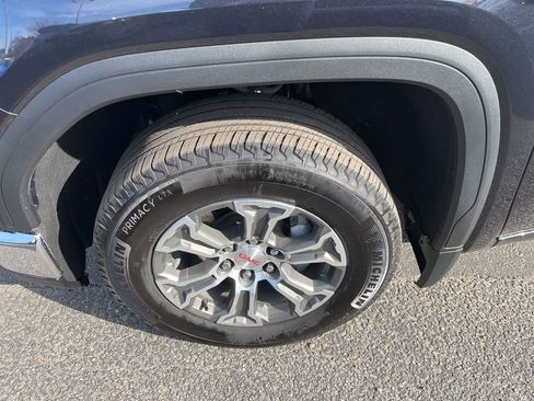 Used 2025 GMC Sierra 1500 SLT image 39