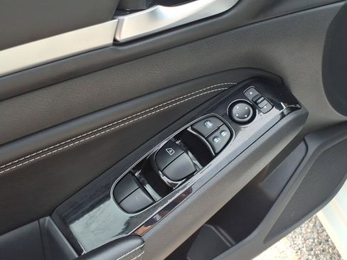Used 2023 Nissan Altima 2.5 SL FWD image 13