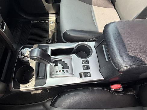 Used 2017 Toyota 4Runner SR5 Premium AWD/4WD image 25