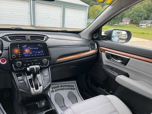 Used 2019 Honda CR-V Touring image 26