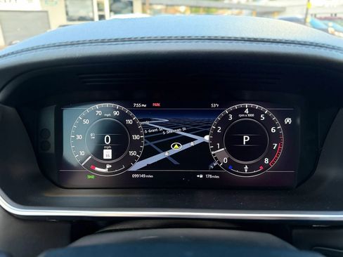 Used 2018 Land Rover Range Rover HSE AWD/4WD image 37