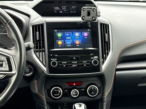 Certified 2022 Subaru Crosstrek 2.0i Premium w/ Moonroof Package AWD/4WD image 11