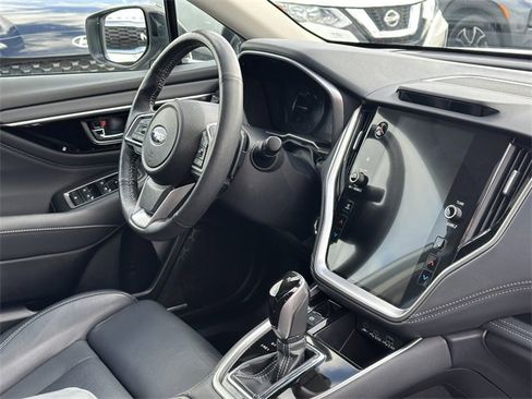 Used 2023 Subaru Outback Limited image 32