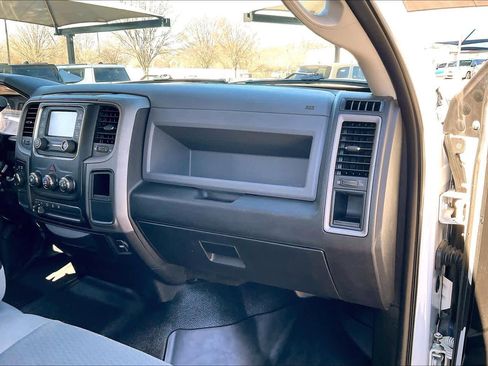 Used 2018 RAM 2500 Tradesman w/ Chrome Appearance Group image 17