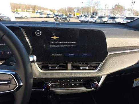 New 2026 Chevrolet Equinox LT image 21