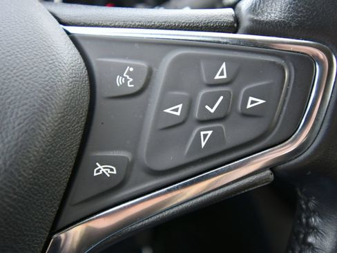 Used 2021 Chevrolet Equinox LT AWD/4WD image 24