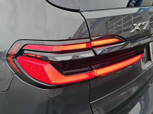 Used 2024 BMW X7 xDrive40i w/ M Sport Package image 38