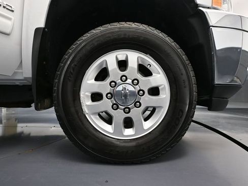 Used 2013 Chevrolet Silverado 2500 LTZ w/ LTZ Plus Package image 16
