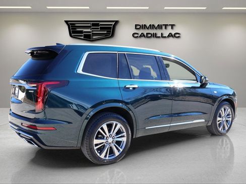 Certified 2025 Cadillac XT6 Premium Luxury image 5