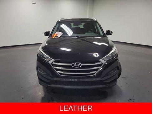 Used 2017 Hyundai Tucson SE Plus w/ Cargo Package image 2