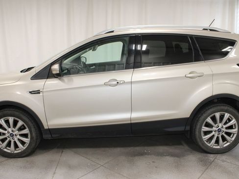 Used 2018 Ford Escape Titanium w/ Ford Safe & Smart Package FWD image 6