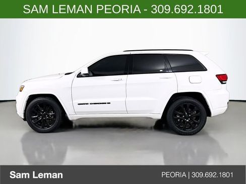 Used 2022 Jeep Grand Cherokee Laredo X image 4
