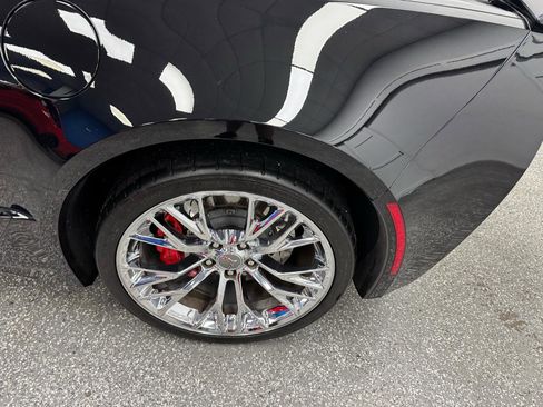 Used 2016 Chevrolet Corvette Z06 w/ 2LZ Preferred Equipment Group RWD image 29