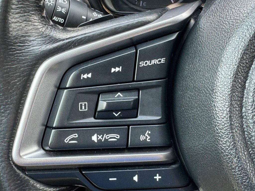 Used 2023 Subaru Outback Premium AWD/4WD image 21