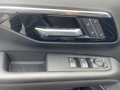 New 2026 Chevrolet Suburban RST w/ Comfort Package AWD/4WD image 16