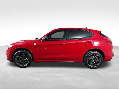 Used 2018 Alfa Romeo Stelvio Quadrifoglio w/ Driver Assist Dynamic Package AWD/4WD image 11