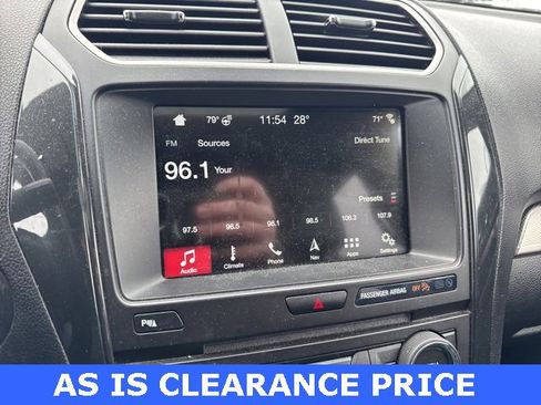 Used 2018 Ford Explorer XLT w/ Equipment Group 202A image 26