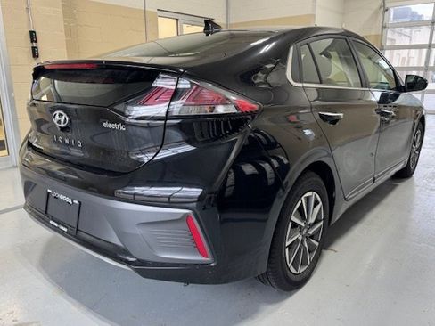 Used 2021 Hyundai Ioniq Limited image 9