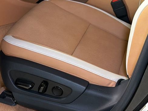 New 2026 Lexus RZ 450e AWD image 17