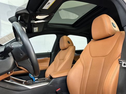 Certified 2023 BMW i4 eDrive35 image 16