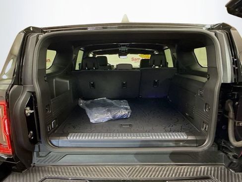 Used 2025 GMC Hummer EV 2X w/ LPO, Sport Package AWD/4WD image 28
