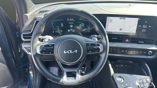 Certified 2025 Kia Sportage X-Line AWD/4WD image 16