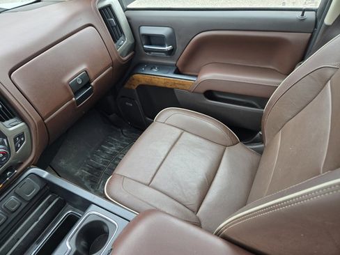 Used 2016 Chevrolet Silverado 1500 High Country w/ High Country Premium Package image 19