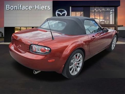 Used 2008 MAZDA MX-5 Miata Grand Touring RWD image 4