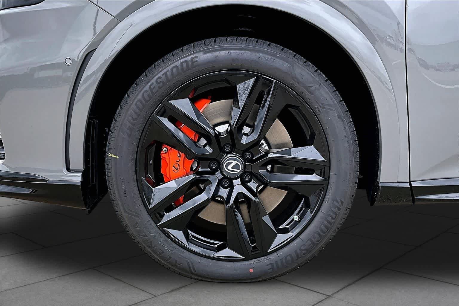 New 2026 Lexus RX 500h F Sport w/ Appearance Package AWD/4WD image 11