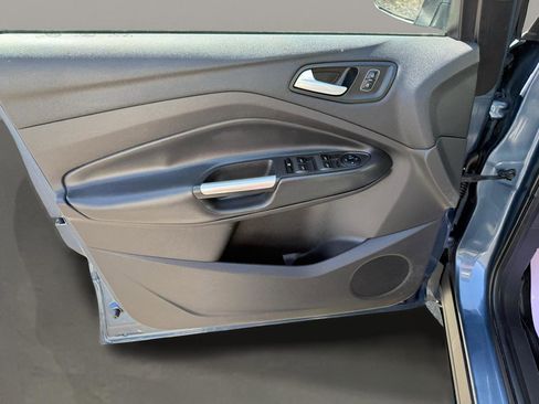 Used 2018 Ford Escape SE image 14