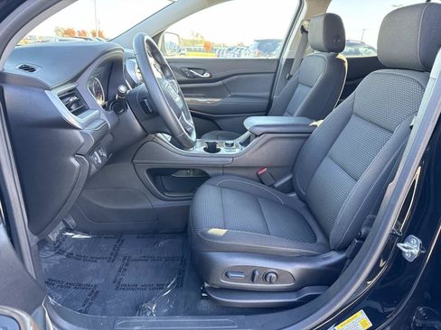 Used 2022 GMC Acadia SLE w/ Driver Convenience Package image 23