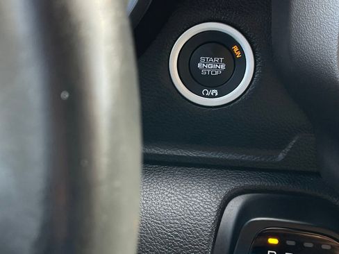 Used 2019 RAM 1500 Big Horn RWD image 16