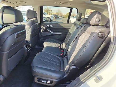 Certified 2024 BMW X7 xDrive40i w/ Premium Package image 10