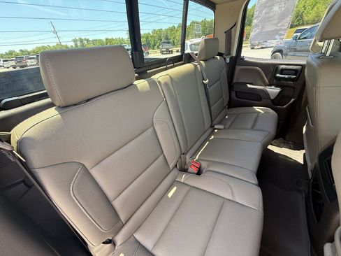 Used 2017 Chevrolet Silverado 1500 LTZ Z71 w/ LTZ Plus Package AWD/4WD image 8